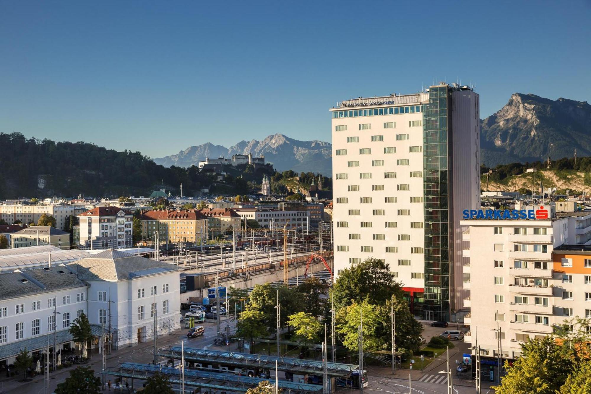 Austria Trend Hotel Europa Salzburgo Exterior foto