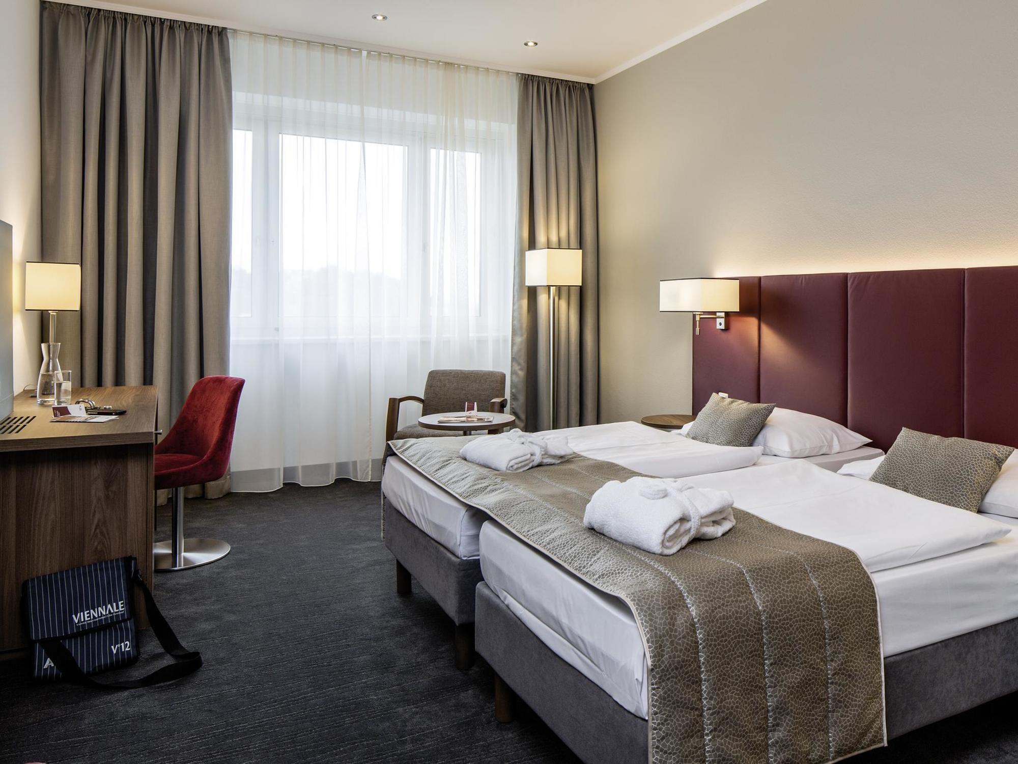 Austria Trend Hotel Europa Salzburgo Exterior foto